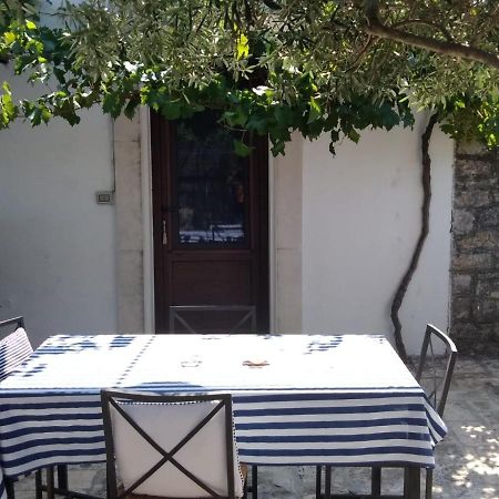 Trulli Colibri' Villa Locorotondo Dış mekan fotoğraf